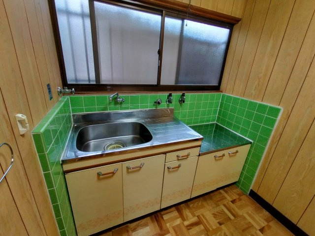 城東区中浜１丁目中古戸建のキッチン