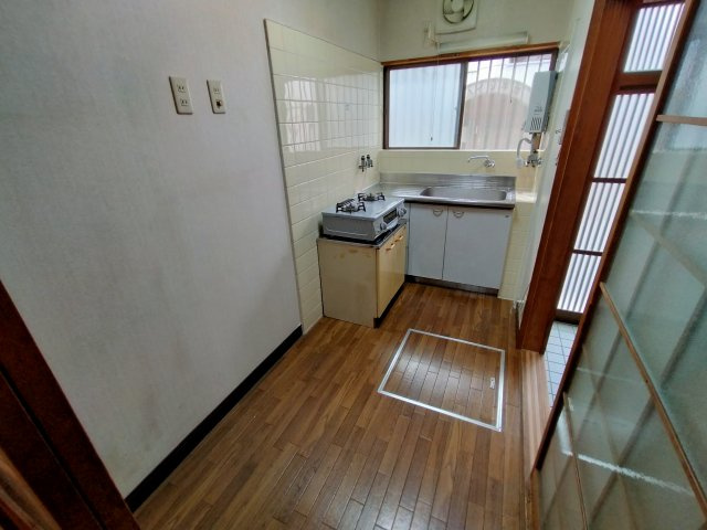 城東区中浜１丁目中古戸建のキッチン