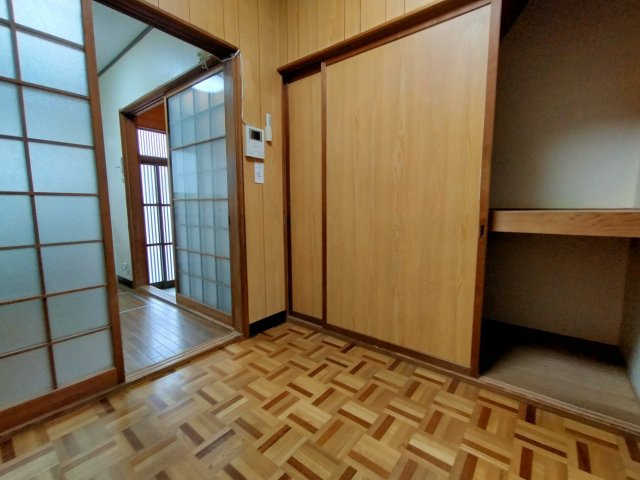 城東区中浜１丁目中古戸建の洋室