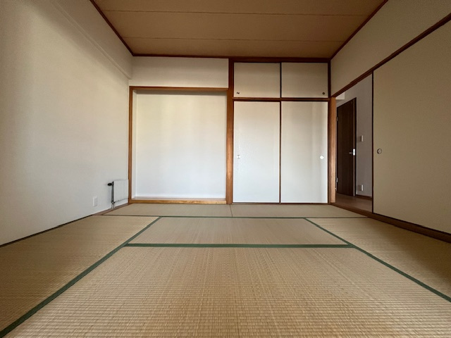 光明池アーバンライフの和室