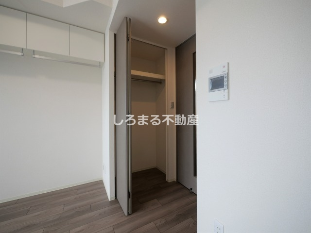 プレサンス東小橋エレディータの収納