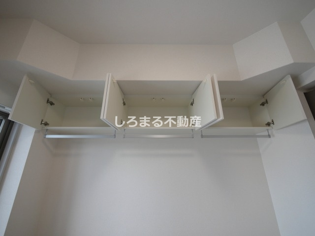 プレサンス東小橋エレディータの収納