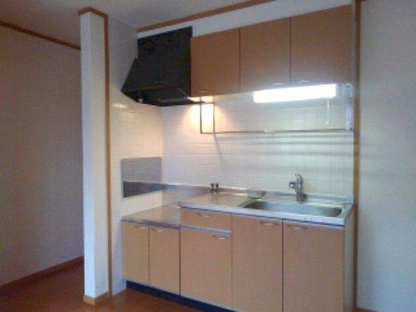 ソレイユ　レジデンスのキッチン|コンパクトなキッチンで掃除もラクラク