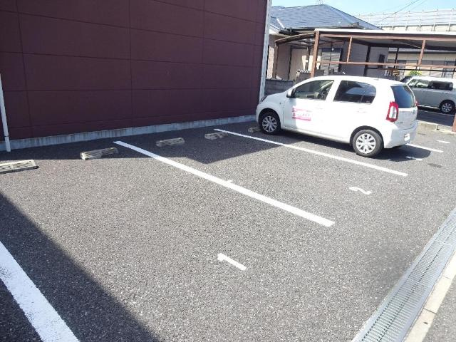 ヴィラージュ新木屋瀬　の外観|外観写真（昼）