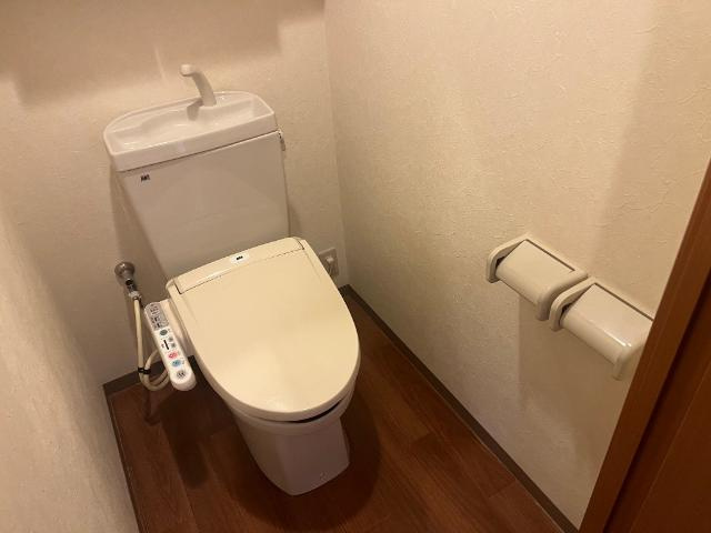 コーポ中の谷のトイレ|シャワー付トイレ