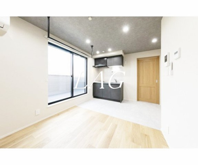 【居間・リビング】 | ＷｏｏｄＣｒｅｓｔ大井Ｒｅｓｉｄｅｎｃｅ | 洋室のお部屋です。