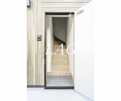 【玄関】 | ＷｏｏｄＣｒｅｓｔ大井Ｒｅｓｉｄｅｎｃｅ | 玄関です。