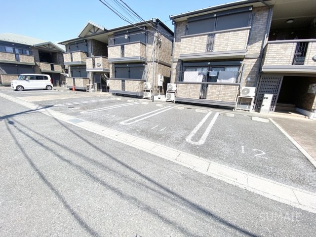 サンパティーク　B館の駐車場|敷地内駐車場！