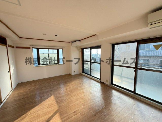 DKHマキノの居間・リビング|ゆったり過ごせるリビングです