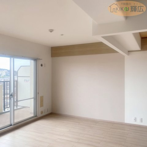 サザンスクエア加古川 11階の居間・リビング