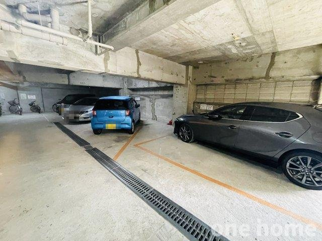 グリーンハイツ東三国の駐車場|◆敷地内駐車場ございます！
◆最新の空き状況など、詳細につきましてはお気軽にお問い合わせください。
