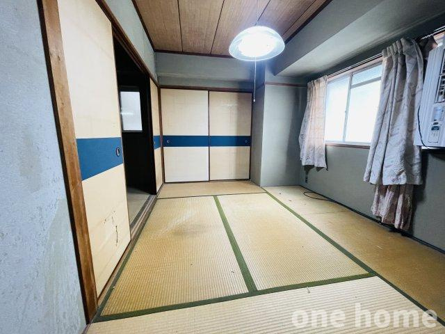 グリーンハイツ東三国の和室|◆約6.0帖和室です！
◆北東角住戸!!各居室に開口部（窓）があり通風良好です!!