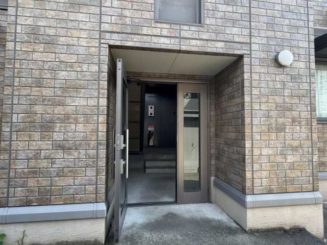 セレッソKT　Bのエントランス