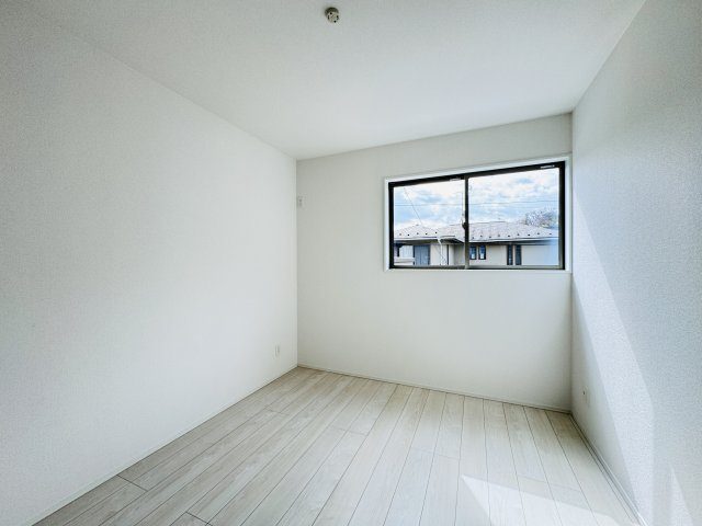 市川市下貝塚３丁目新築戸建【宮久保小学校：9分】の洋室|5.25帖洋室