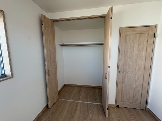 西舞子9丁目 新築戸建ての収納|こまごまとしたものを収納できそうですね