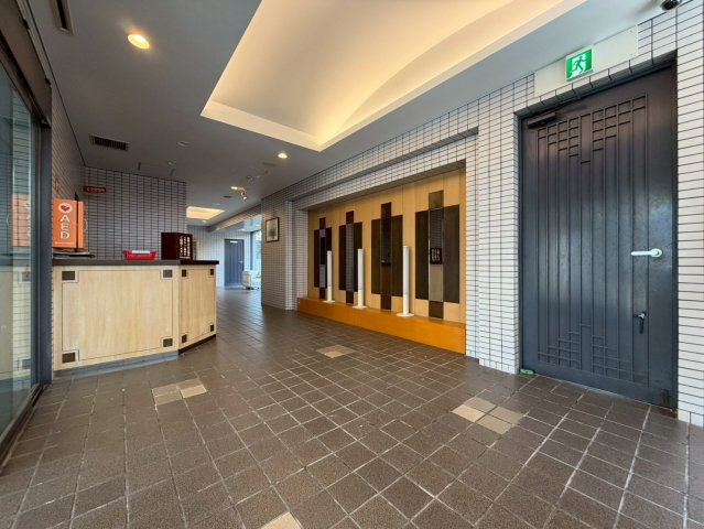 アスティオン梅田のロビー