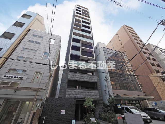 プレサンス心斎橋ニストの外観