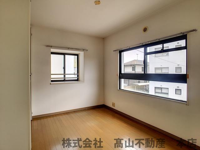 プラムインBの洋室