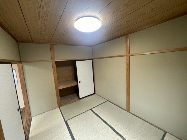 ミースロワイヤルの内装