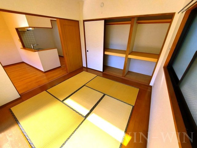 グランディーナ 壱番館の和室