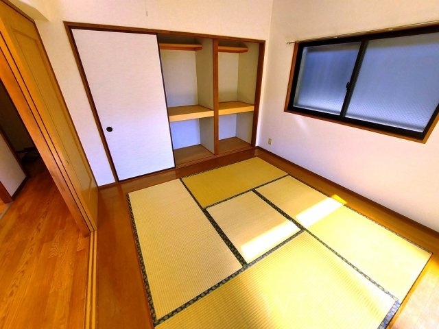 グランディーナ 壱番館の収納