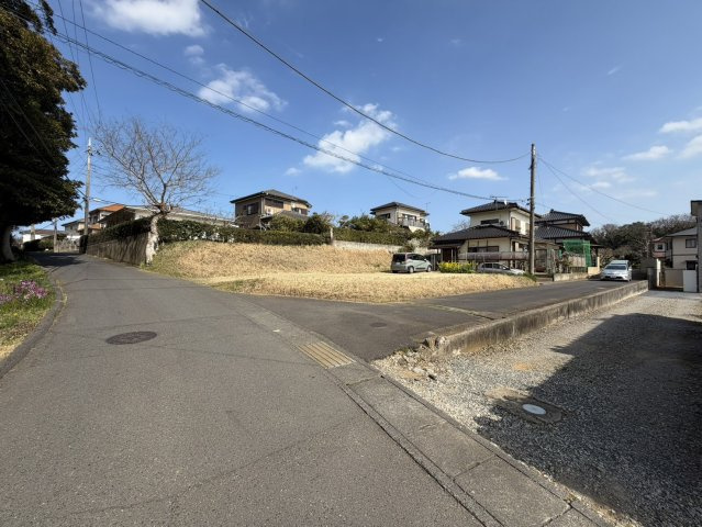【日本家屋】鹿嶋市大字宮中　中古物件の前面道路含む現地写真