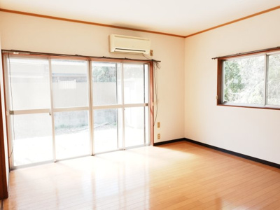 【居間・リビング】 | 員弁郡東員町笹尾西１丁目 | ＬＤＫ