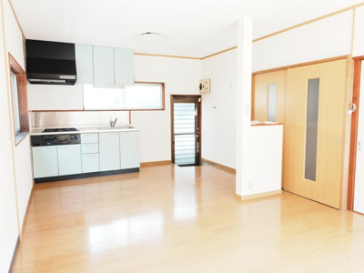 【居間・リビング】 | 員弁郡東員町笹尾西１丁目 | ＬＤＫ