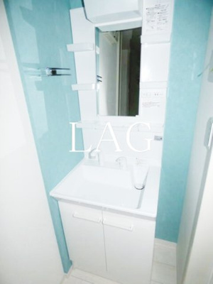 【洗面所】 | アクシーズ浦和東岸町 | 洗面台です。