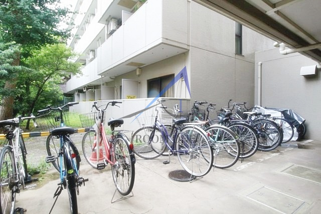 スターホームズ千歳烏山のその他共用部分|駐輪場です。