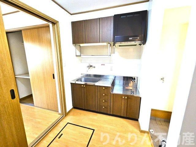 【キッチン】 | レジデンスイマイ | コンパクトなキッチンで掃除もラクラク