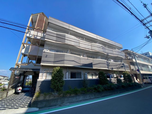 ドゥ・メゾン・ド喜志の外観