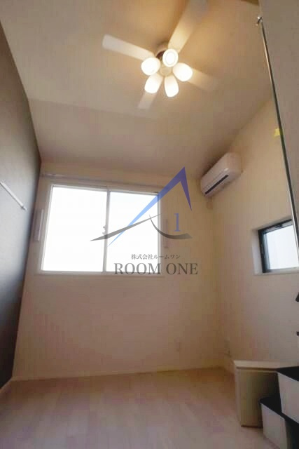 ハーモニーテラス栗原の居間・リビング|洋室のお部屋です。