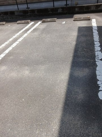 アムールメゾン林田の駐車場