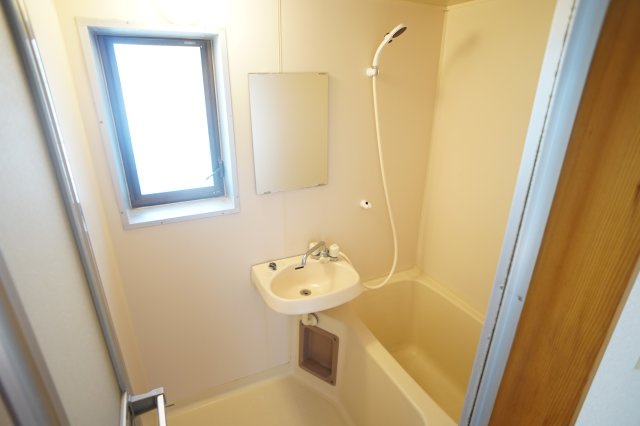 メゾンK【当社管理物件】の洗面所