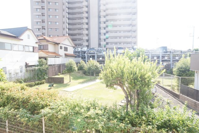 メゾンK【当社管理物件】の展望|近くに公園があります