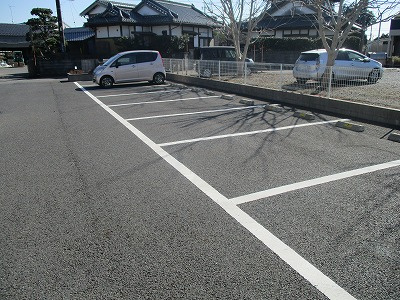 クレイノ神立ステーションテラスの駐車場