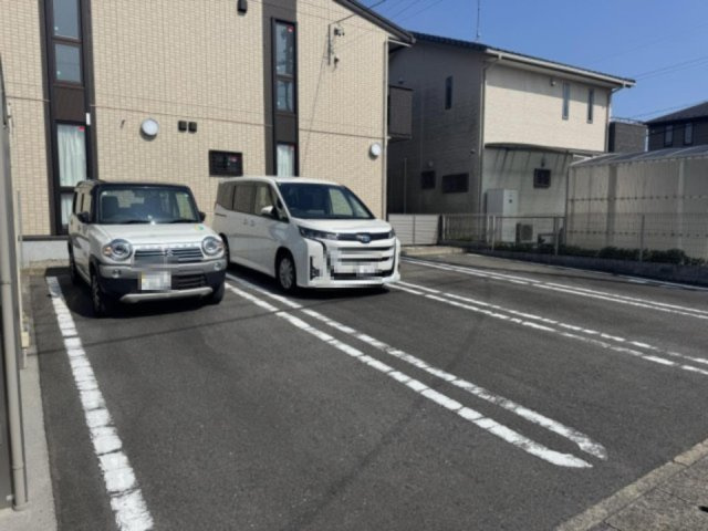 M・fiftyの駐車場