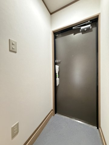 【新築】リヴェル紺屋町の玄関