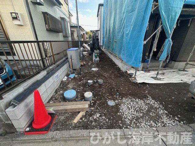 平塚市東八幡１丁目　新築戸建　全２棟の駐車場|3月19日撮影　工事中　駐車スペース　