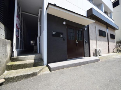 【エントランス】 | ポンデロッサ弘明寺