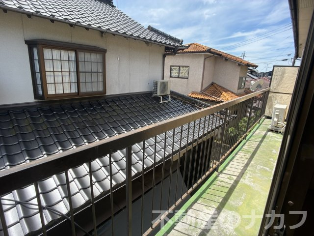 山田ハイツのバルコニー