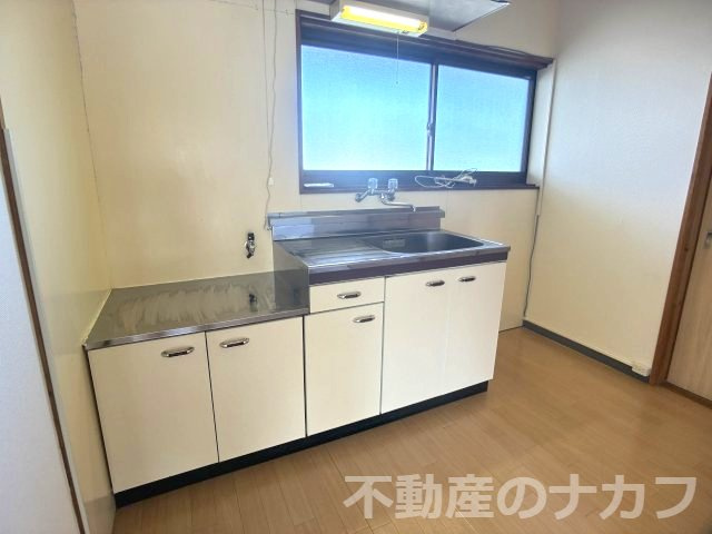 山田ハイツの居間・リビング