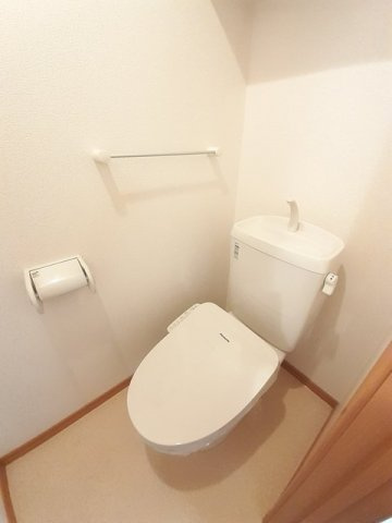カーサ　フェリーチェ　Ⅱのトイレ|シンプルで使いやすいトイレです