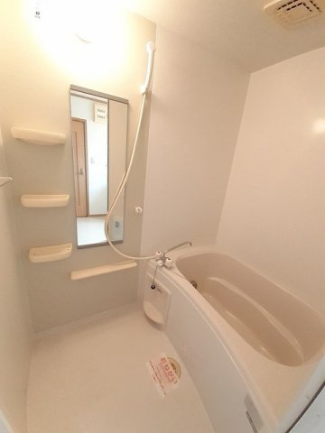 ヴィラ　エンゼルＣの浴室|お風呂です