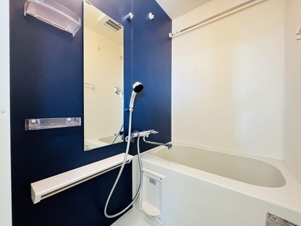 ミハス瑞穂通の浴室