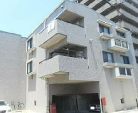 リズ市川平田のバルコニー