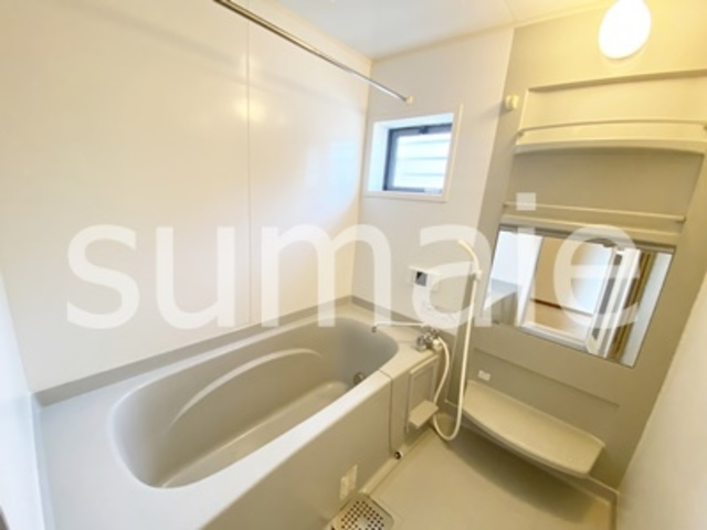 グリーンスクエア　Dのキッチン|バスルームです☆