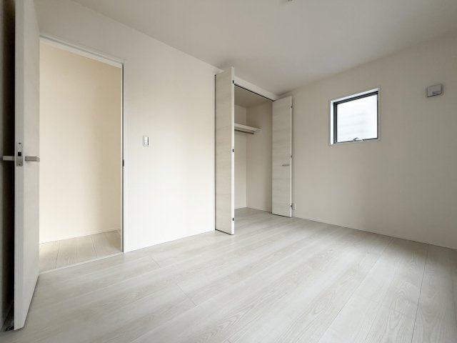 【寝室】 | リーブルガーデン南区並木町第2 (全2棟)