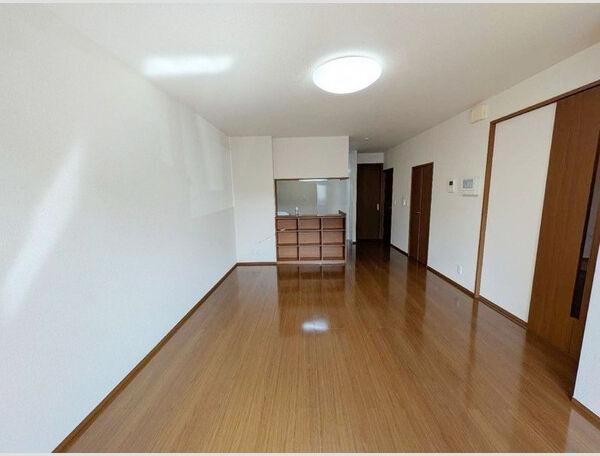 ルミエールささの居間・リビング